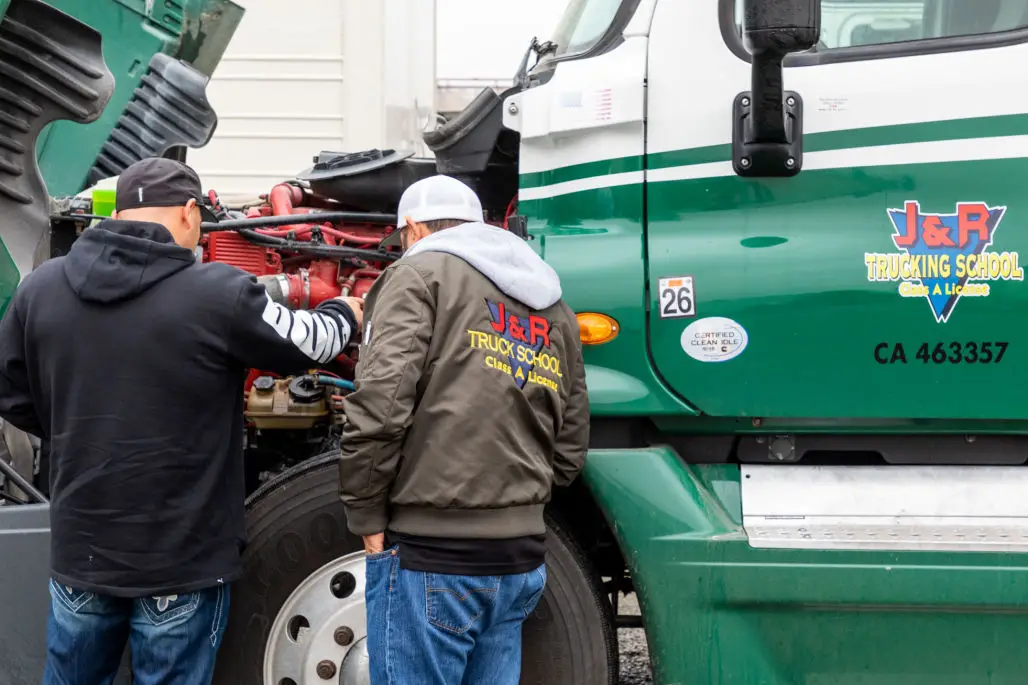 J&R Trucking School Sacramento Modesto Fresno CDL Modesto Location 1